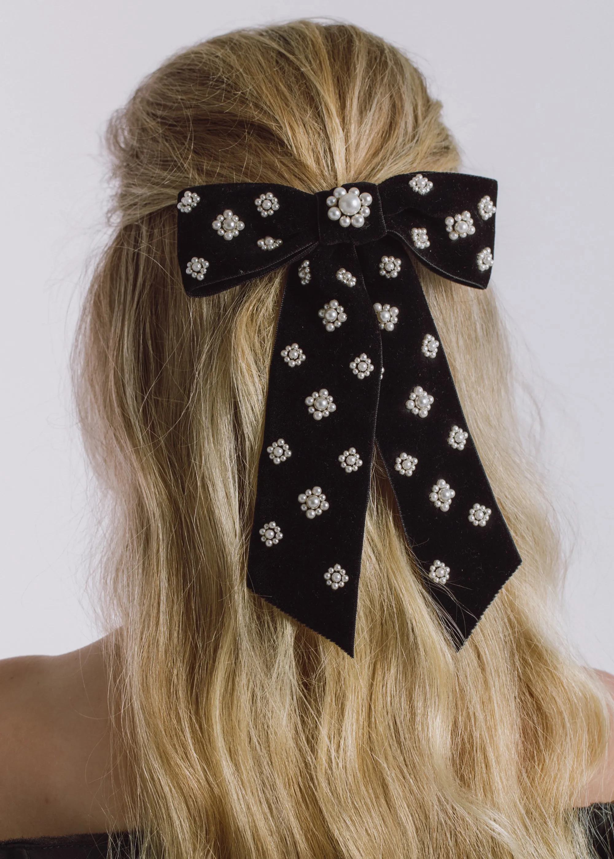 Margaret Bow Barrette -- Black Pearl