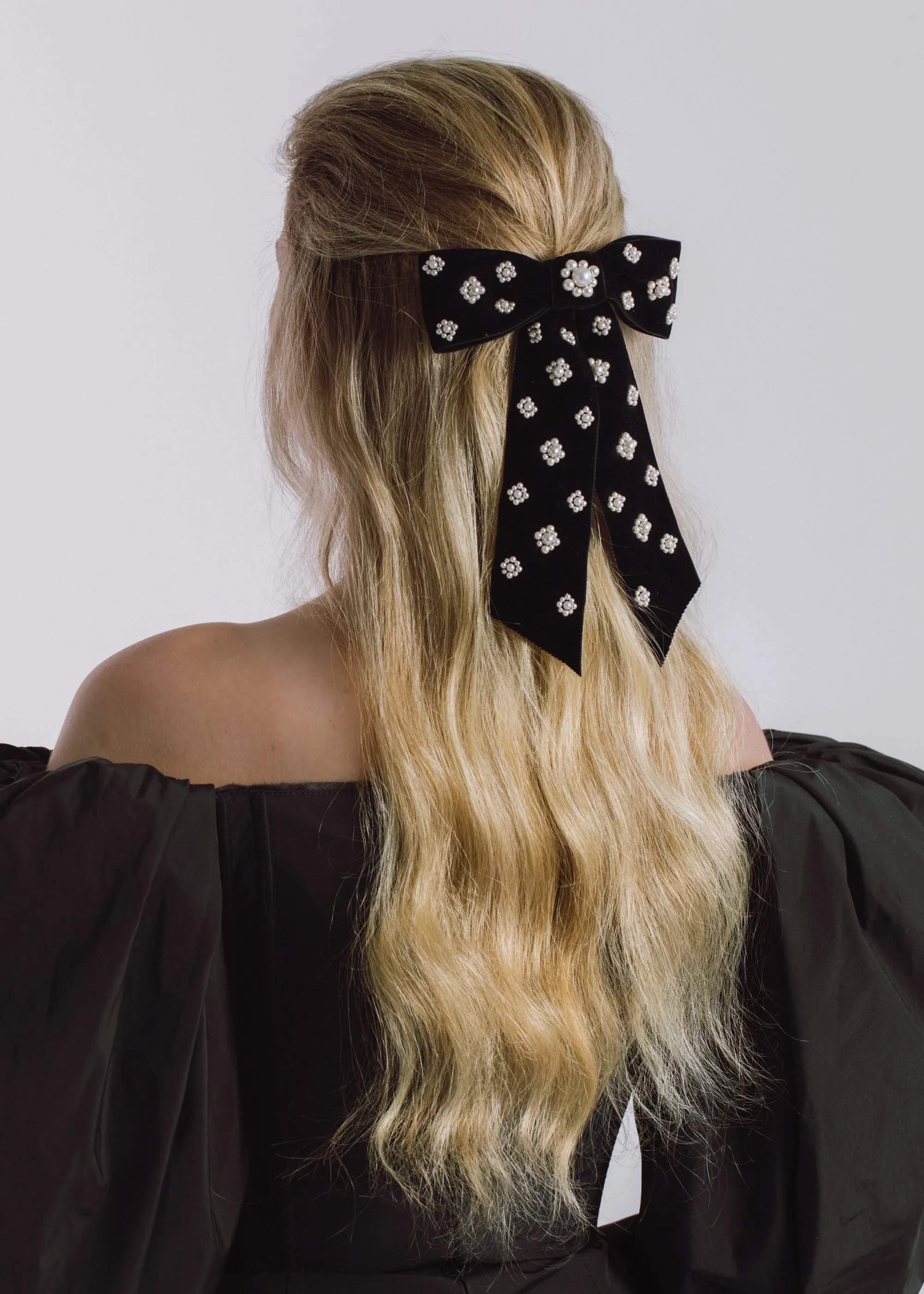 Margaret Bow Barrette -- Black Pearl